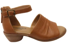 Comfortiva Newnan Womens Comfort Footbed Wide Fit Leather Sandals