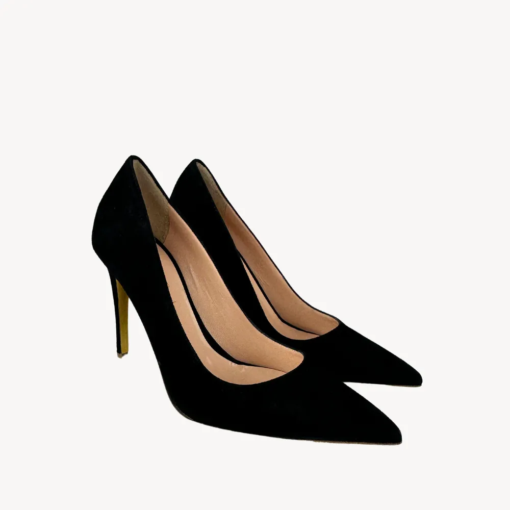 Rupert Sanderson New Malory - Black Suede